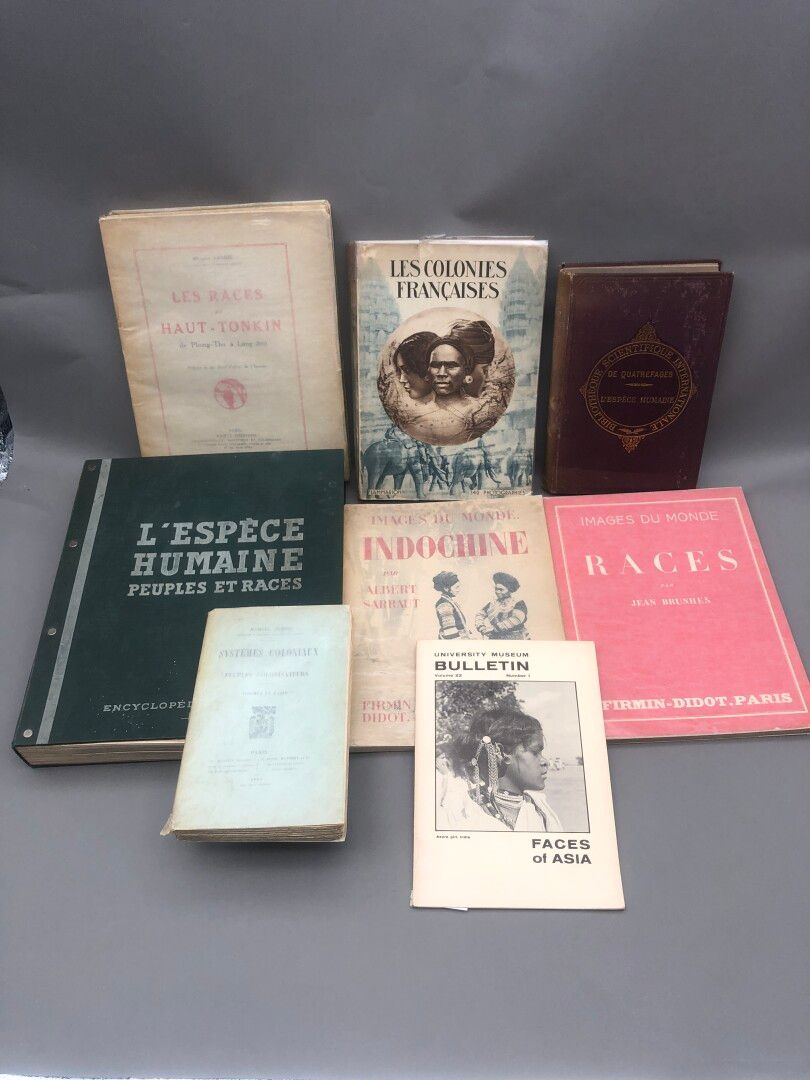 Null 1924.

Un conjunto de 8 libros sobre las razas de Indochina y del mundo.

-&hellip;