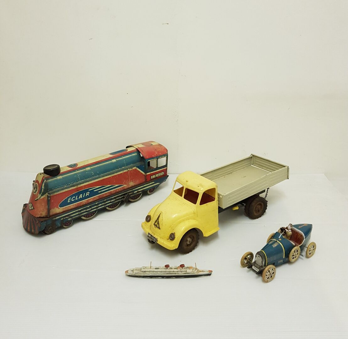 Null Jouets divers. Locomotive ÉCLAIR, camion benne WS 1200, Bugatti PAYA (réédi&hellip;