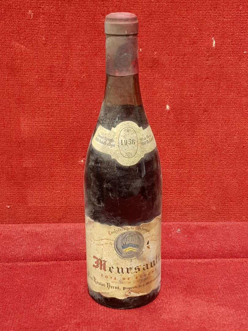 Null 
- Meursault, Côtes de Beaune, Paul Roulot Hervé, 1956.

6 bouteilles.

Niv&hellip;