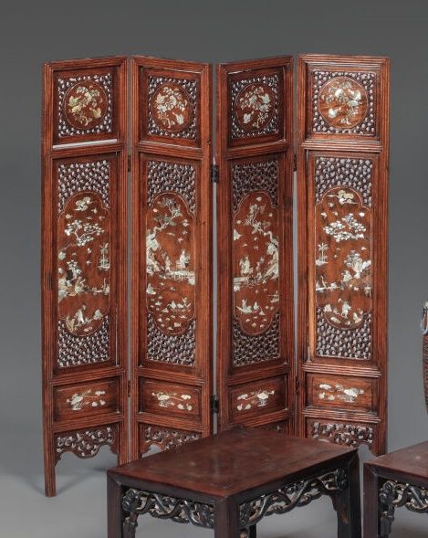 Null Four-leaf screen in exotic wood decorated with mother-of-pearl inlays of an&hellip;