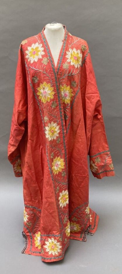 Null Manteau Asie centrale, broderie au point de chaînette en coton à décor de f&hellip;
