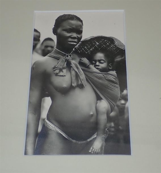 Null AFRIQUE. Jeunes somalis. Femme et son enfant. Croisière noire, 1924. Cing t&hellip;