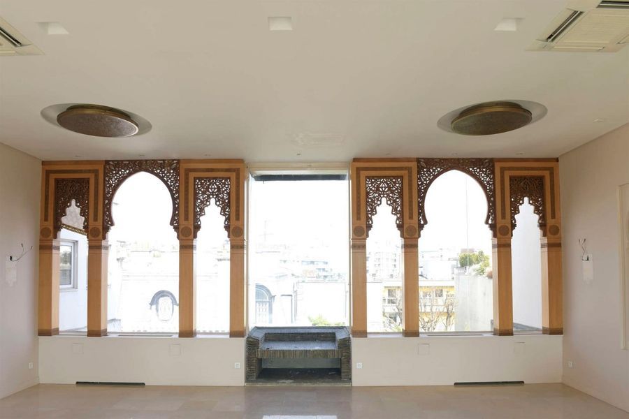 Null Eléments de décor marocain formant arcades. Hauteur: 255 cm. Pilier: 20x20 &hellip;