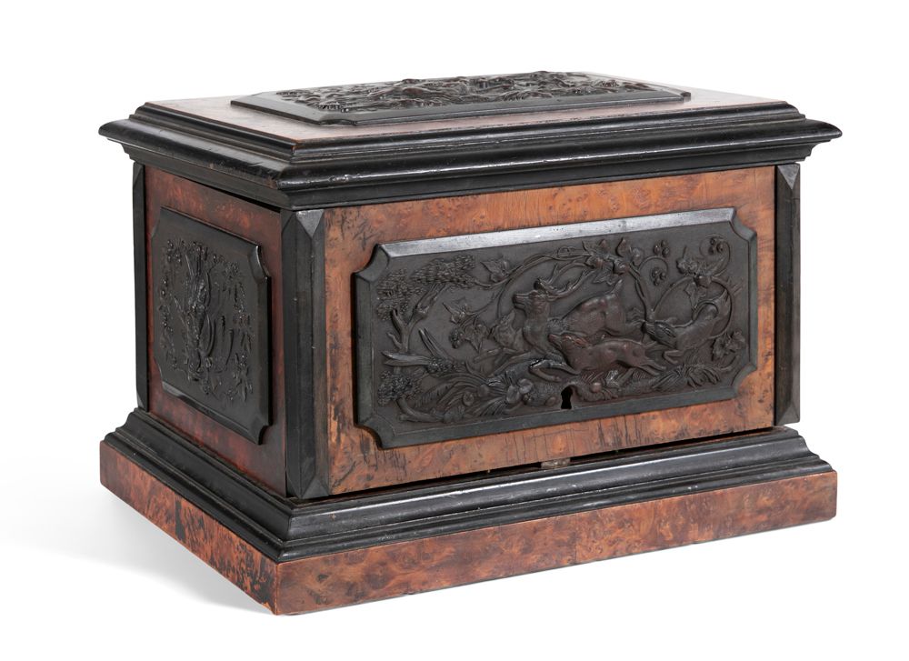 Null A BURR WALNUT AND EBONISED HUMIDOR, the casket with hinged cover enclosing &hellip;