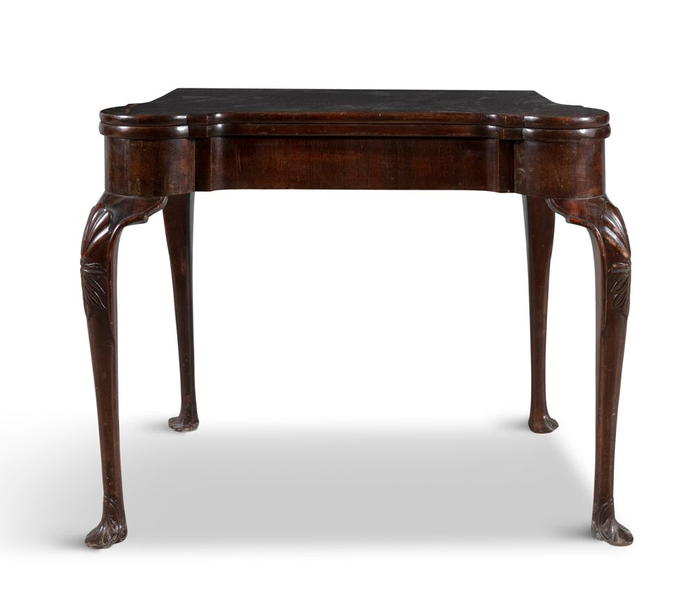 Null A GEORGE III MAHOGANY SHAPED RECTANGULAR FOLDING TOP CARD TABLE, c.1760, wi&hellip;