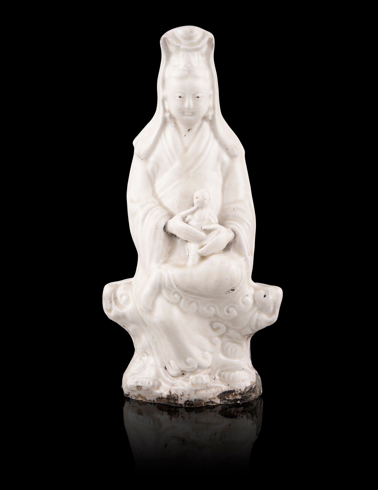 Null ***WITHDRAWN*** A DEHUA / BLANC DE CHINE MOLDED PORCELAIN MODEL OF GUANYIN &hellip;