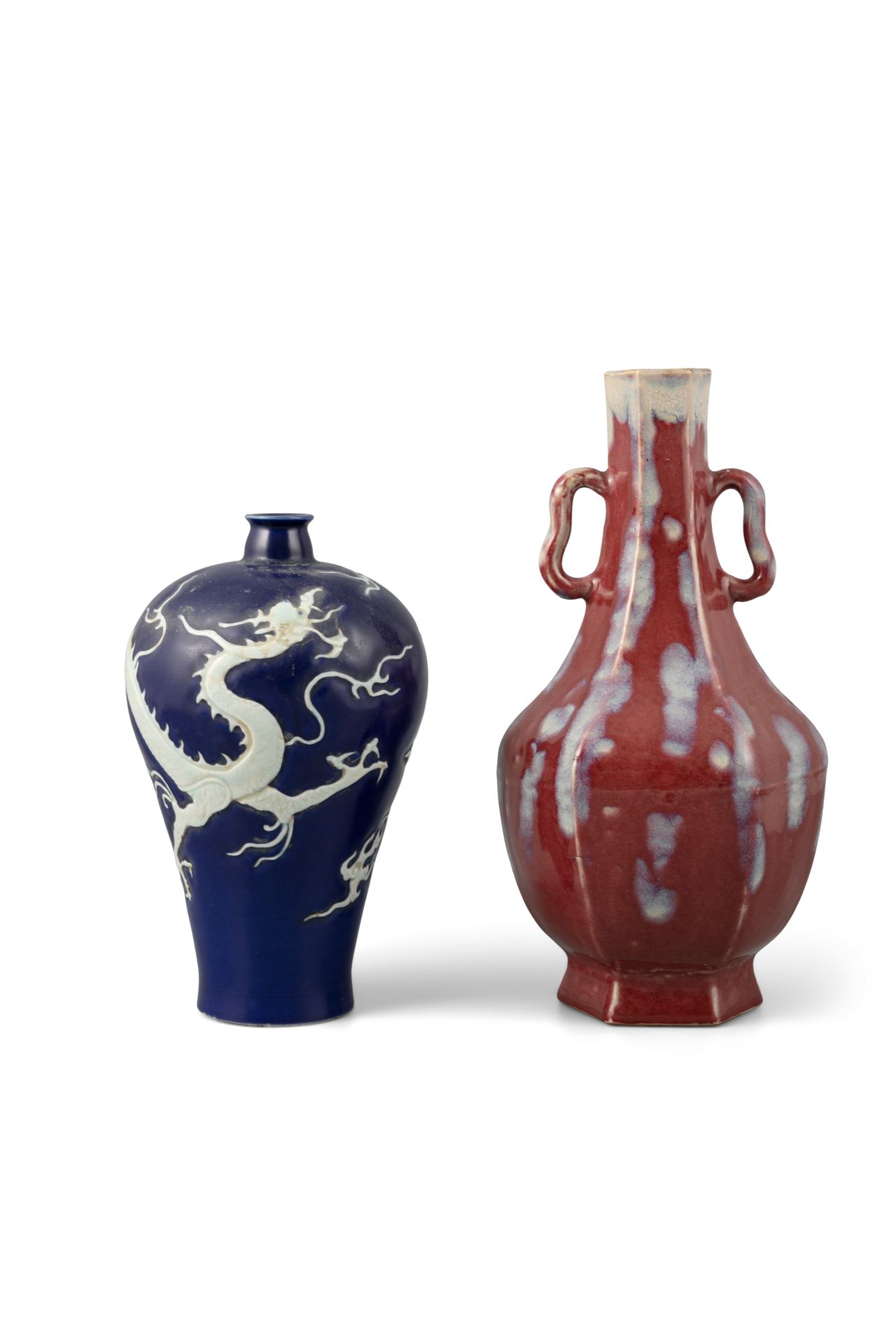 Null A LOT OF TWO (2) PORCELAIN VASES China, Modern The first one is a Yuan styl&hellip;