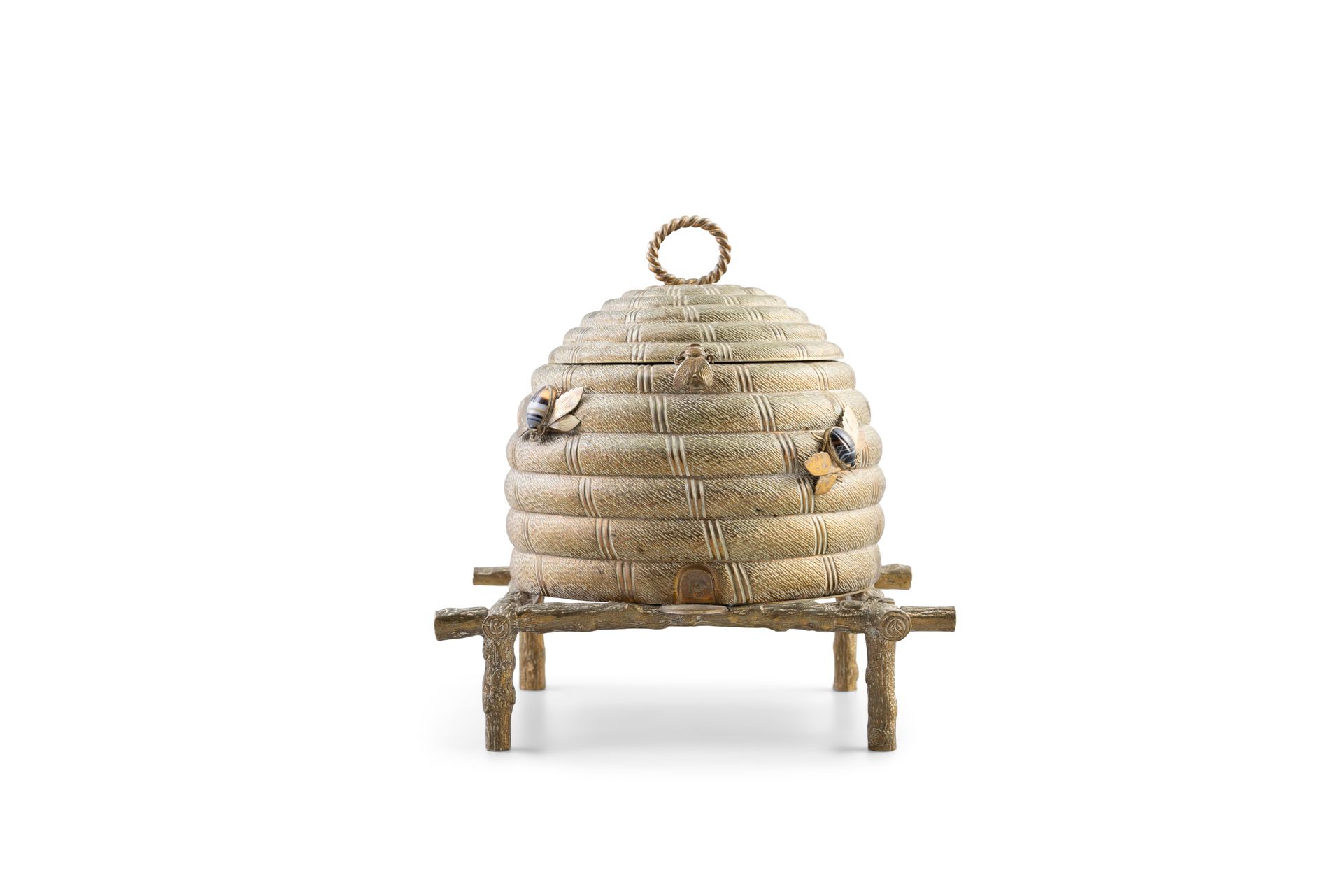 Null A GILT METAL 'BEE SKEP' JEWELLERY SEWING BOX, 19TH CENTURY of naturalistic &hellip;