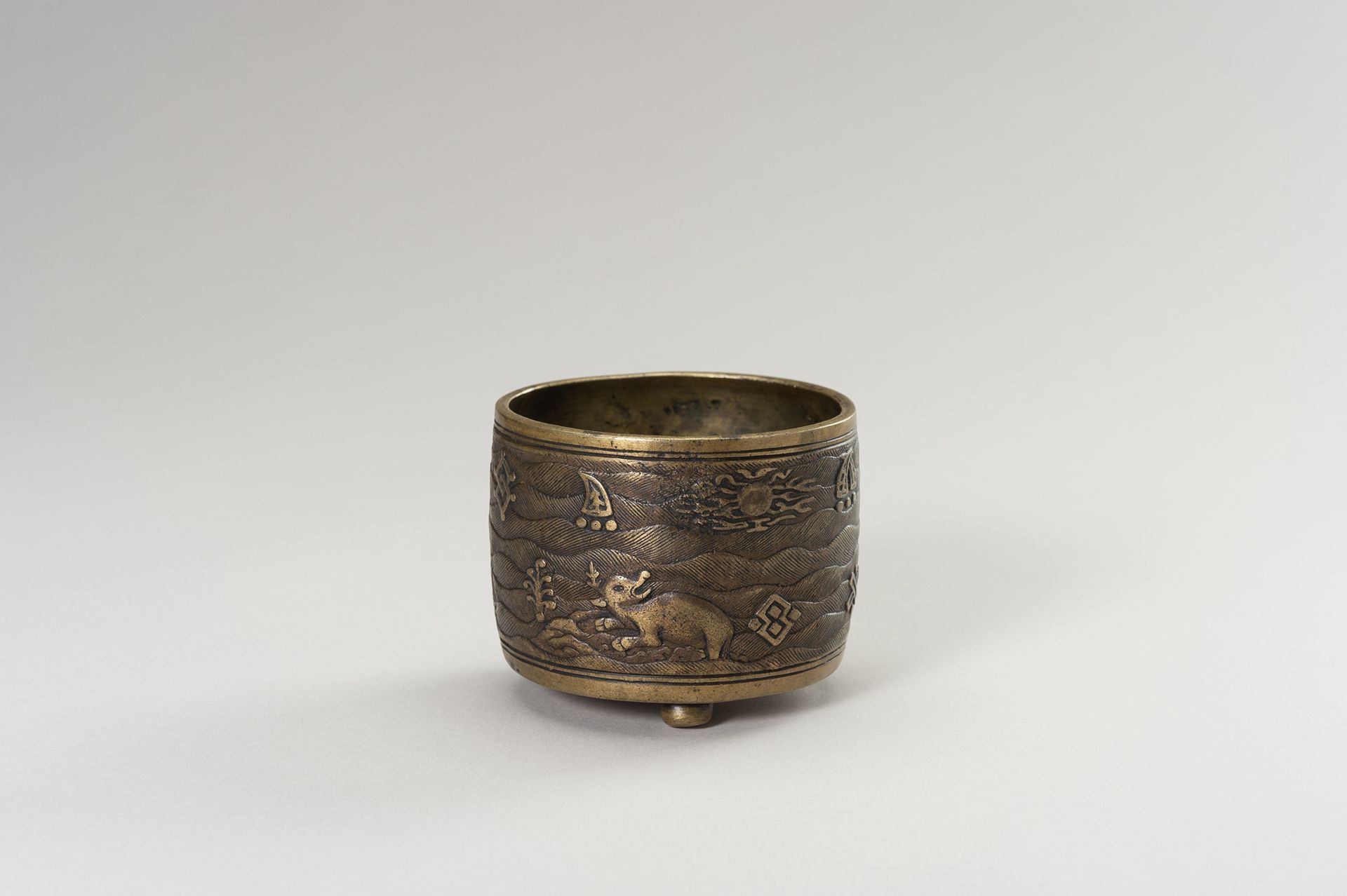 A BRONZE ‘DEER’ CENSER A BRONZE ‘DEER’ CENSER
China, Qing Dynasty (1644-1912). D&hellip;
