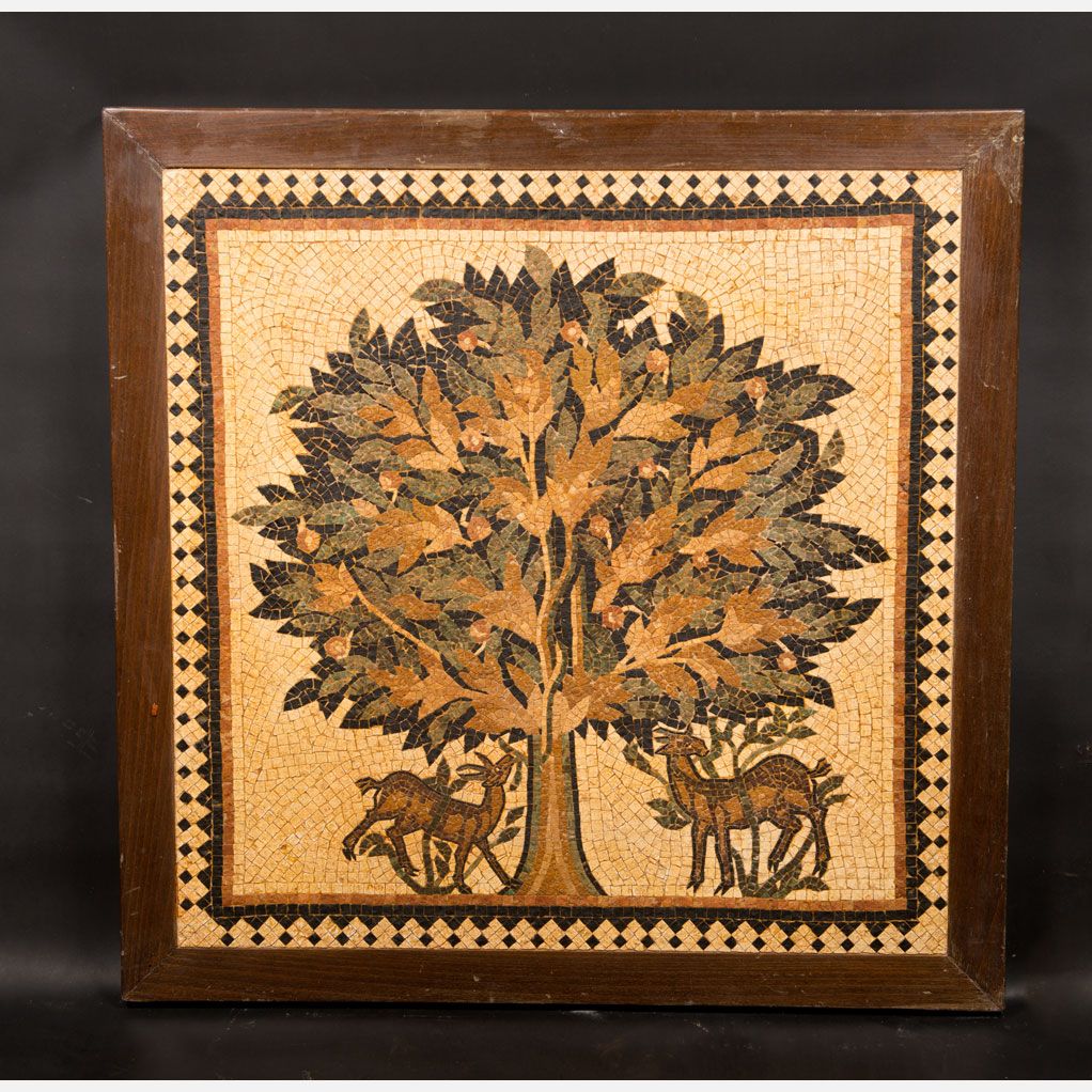 Mosaic panel in ancient manner 古代方式的马赛克面板，用五彩石表现一棵树和两只狍子，在集成的马赛克框架中，在后来的木框中。72X7&hellip;