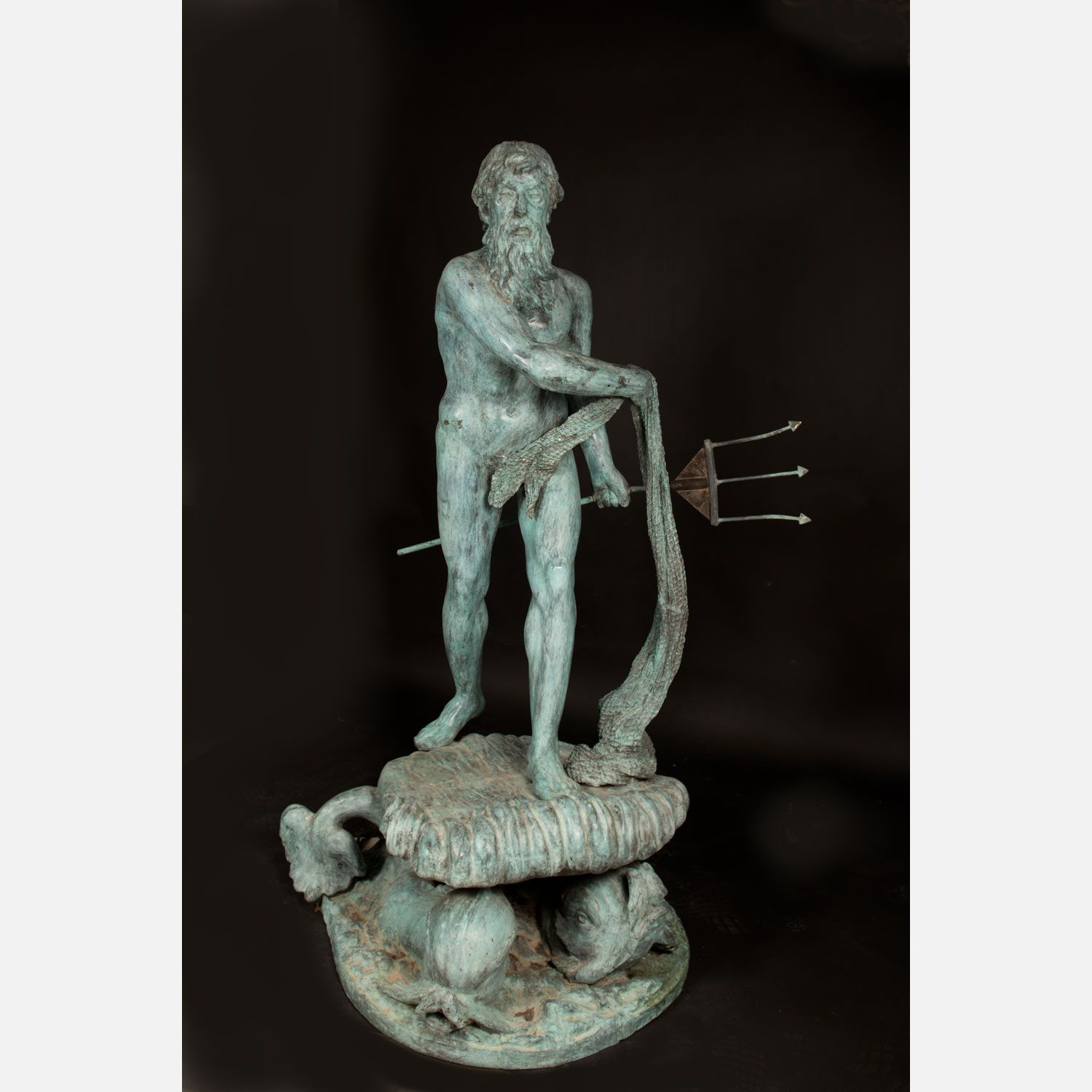 Monumental bronze sculpture Escultura monumental de bronce de Poseidón a tamaño &hellip;