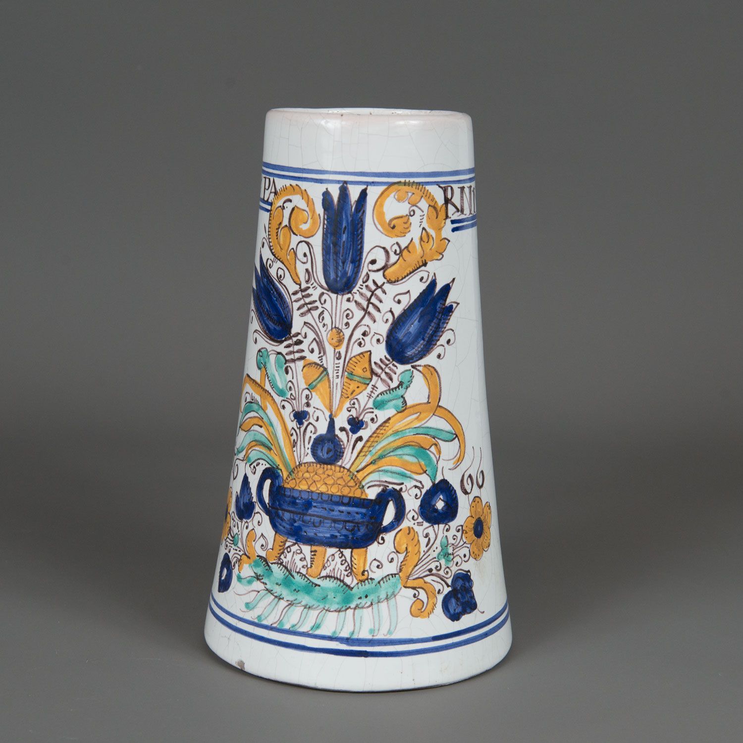 Haban Ceramic Tankard 哈班陶瓷罐，圆柱形，单手握持，绘有花卉装饰，描述为Lorens Barnnicke，日期为1666年，上釉，盖子丢失&hellip;