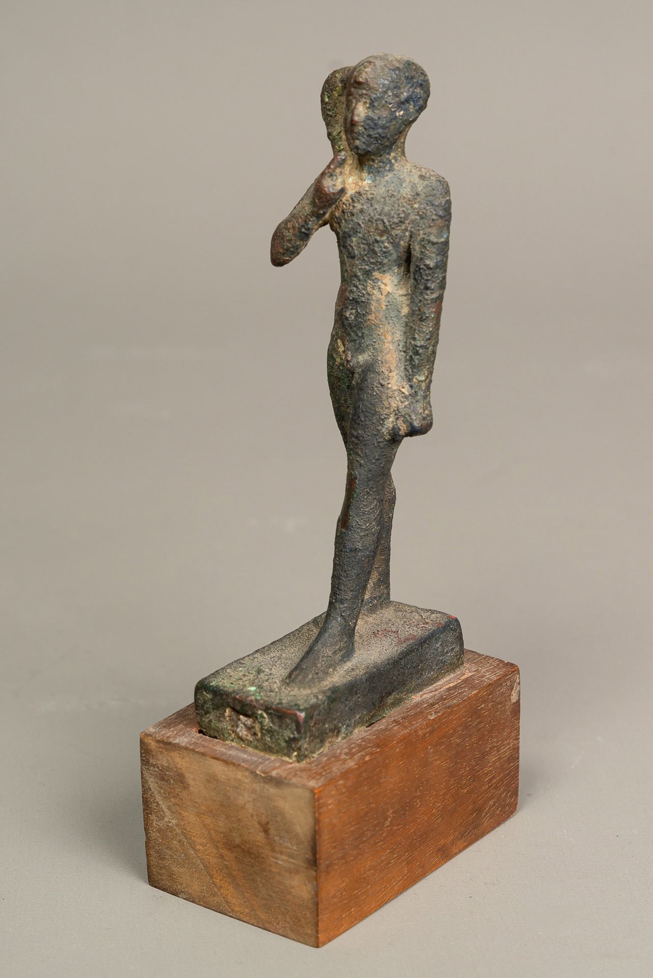 Harpocrates Harpocrate, Sculpture égyptienne en bronze, patine d'origine, en par&hellip;