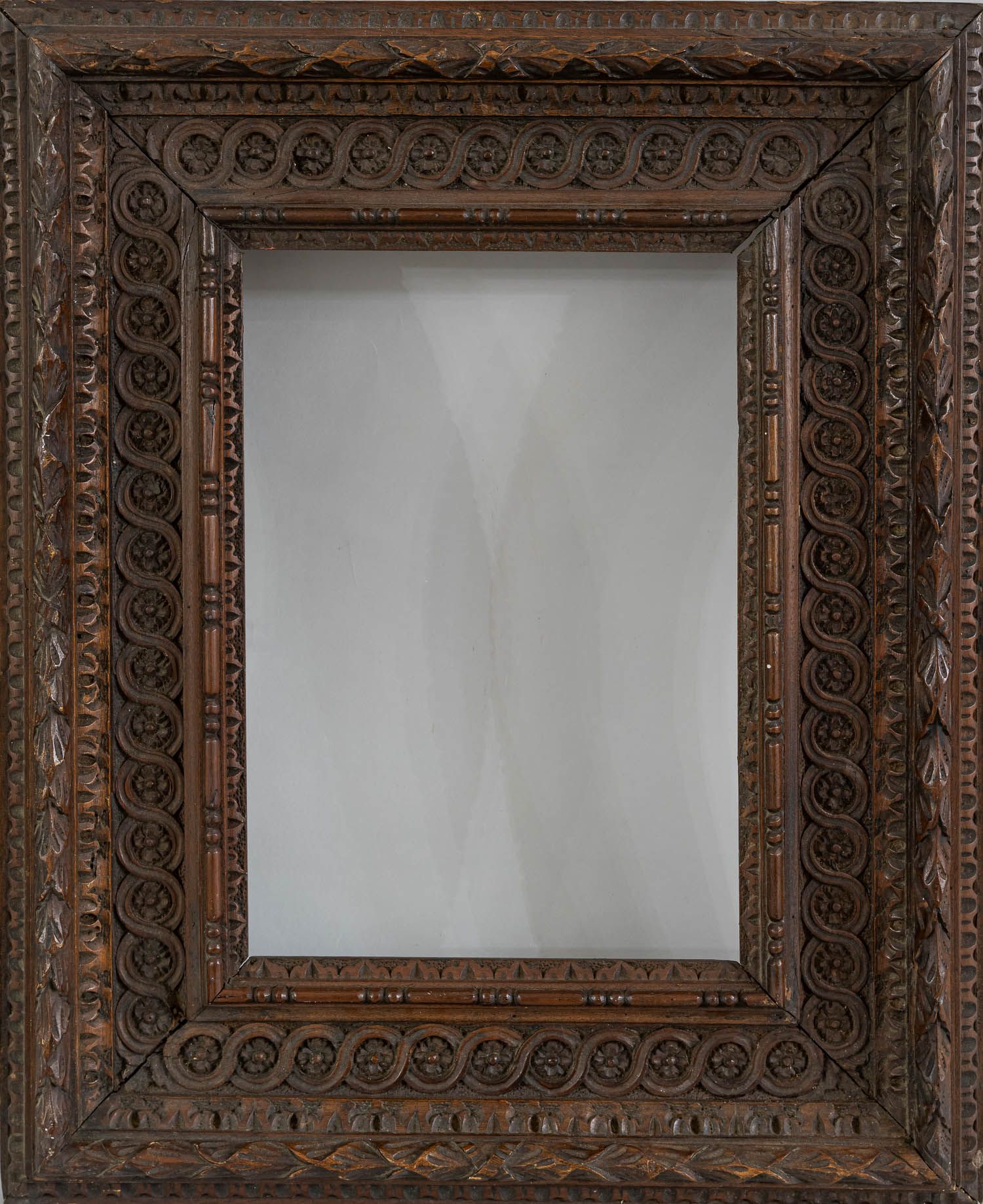 Frame in Renaissance Manner Cadre de style Renaissance, rectangulaire avec de ri&hellip;