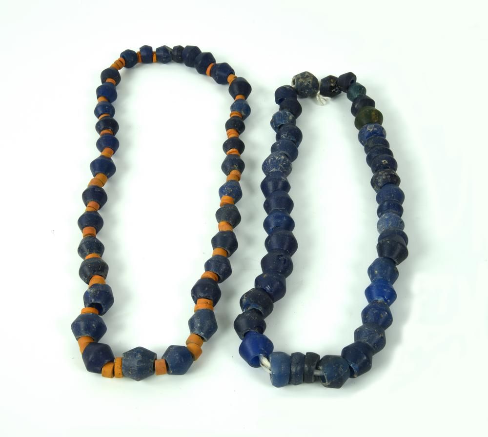 DUE COLLANE TWO NECKLACES

DATE: XVIII-XIX cent.

MATERIAL AND TECHNIQUE: blue a&hellip;