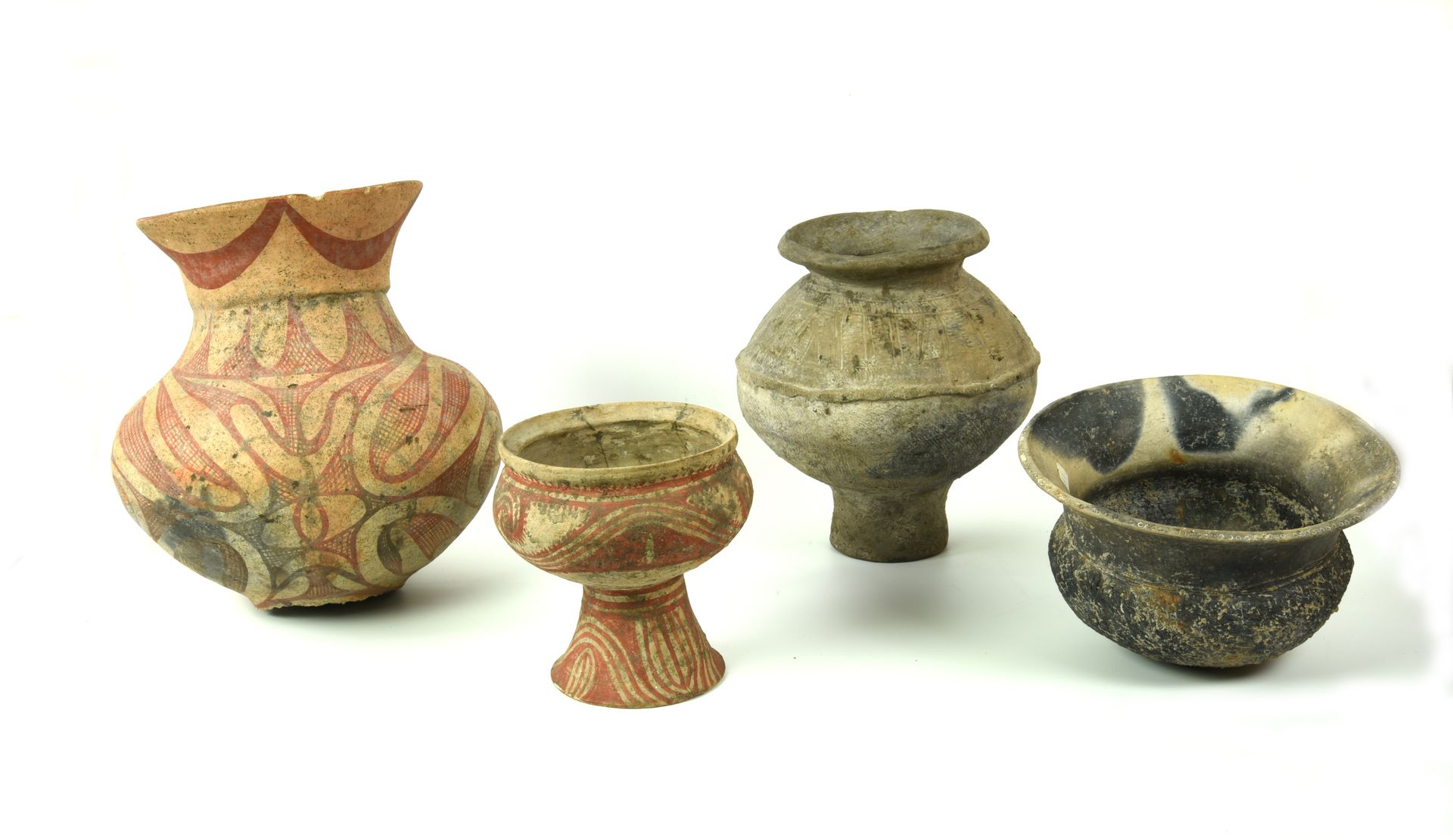 Null FOUR BANG CHIANG VASES

DATE: 600-300 BC.

MATERIAL AND TECHNIQUE: brown pu&hellip;