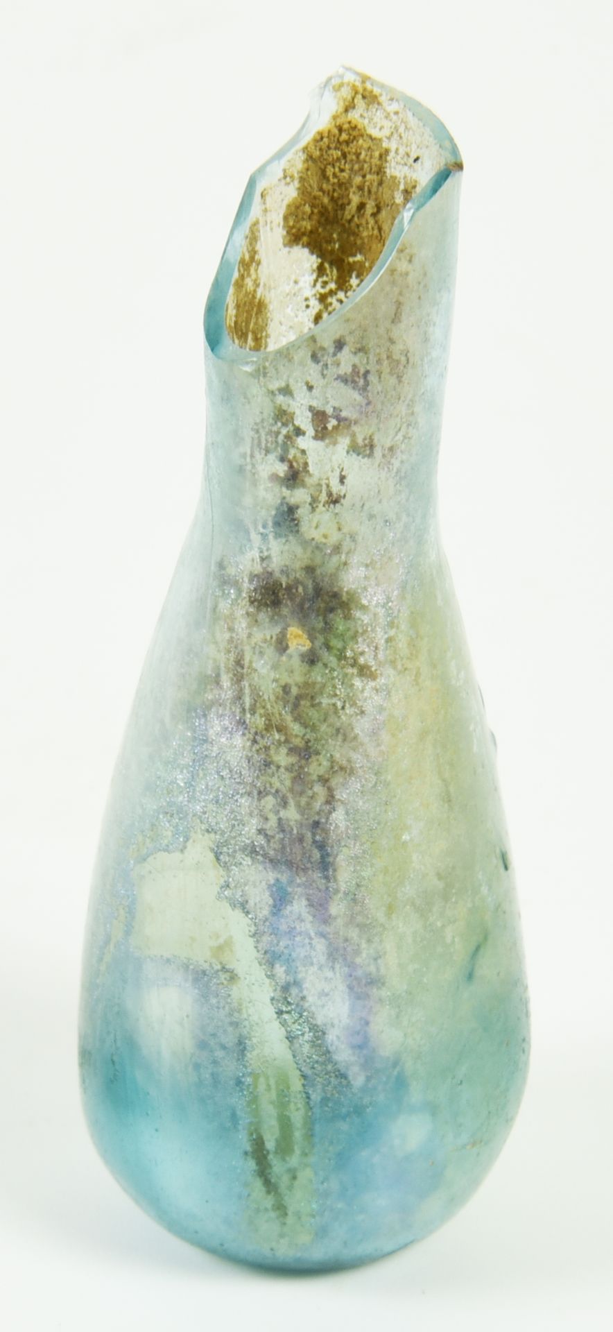 Null 玻璃软膏罐

日期：二至一世纪。C.

材料和技术：蓝色玻璃，吹制。

圆柱形颈部的软膏罐，梨形罐体，凹底

保护状况：颈部有缺口

产品：罗马文化
&hellip;
