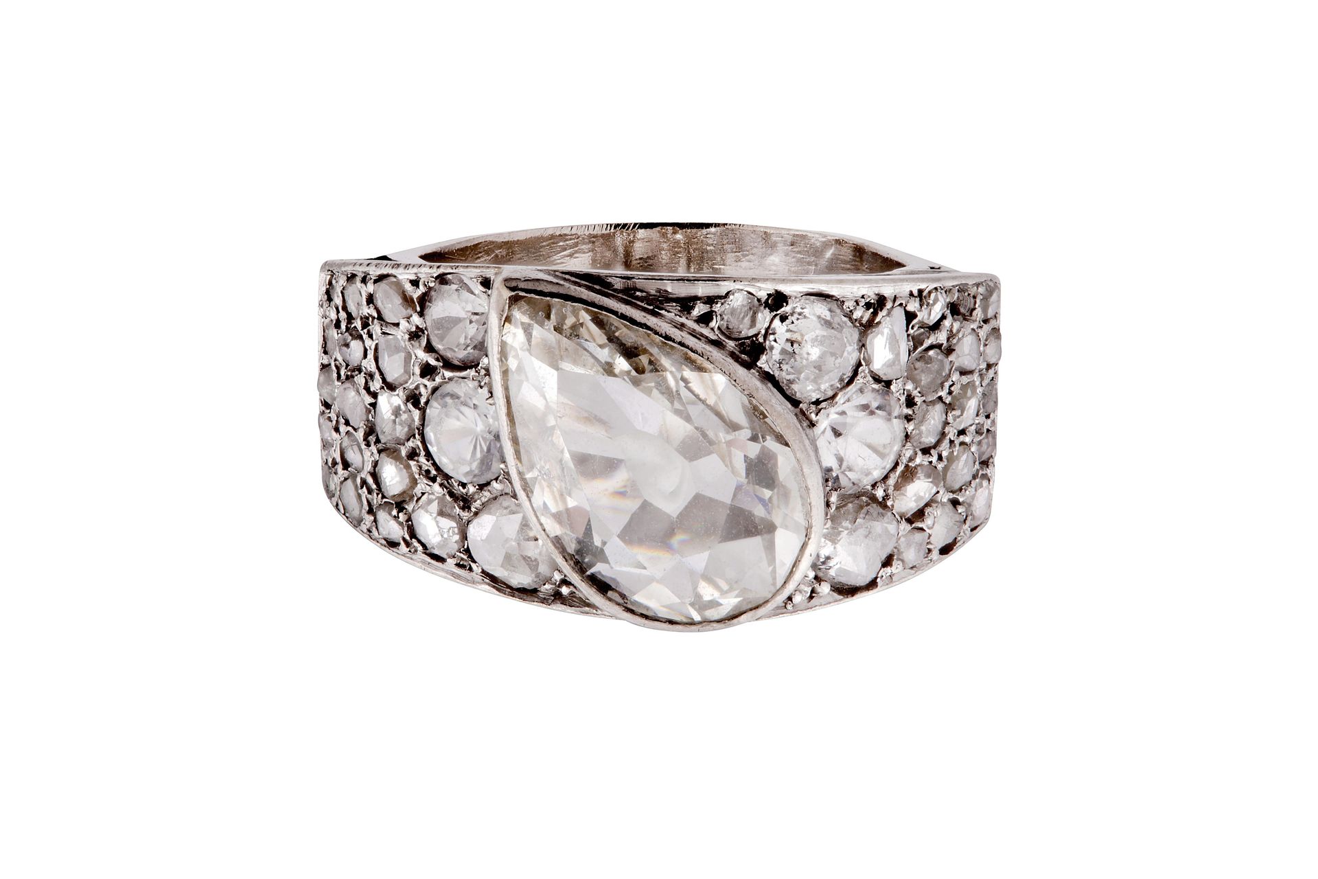 A pear-shaped diamond dress ring A pear-shaped diamond dress ring Centrally coll&hellip;