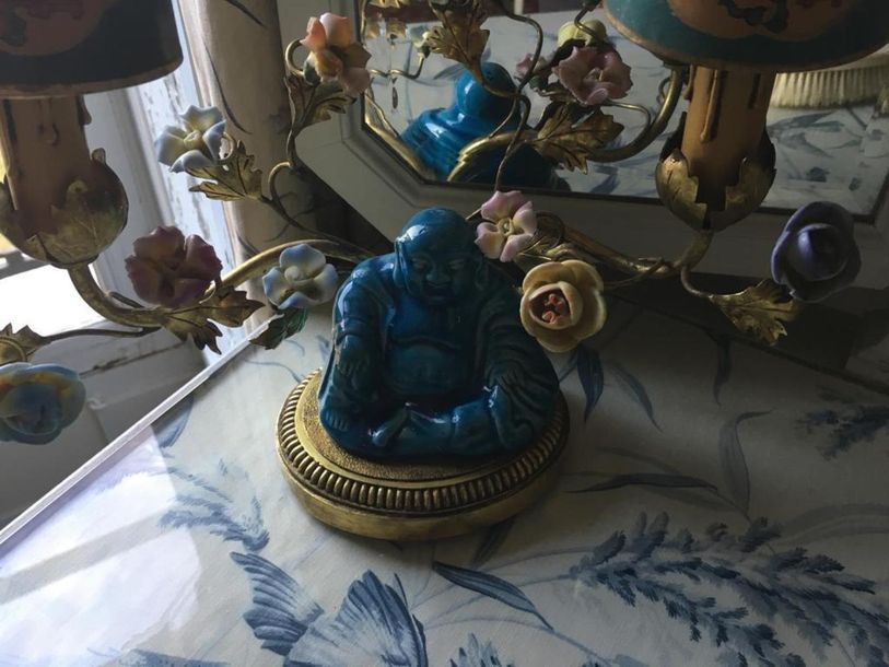 Null Paire de magots en porcelaine turquoise, Chine, dynastie Qing, XIXe siècle
&hellip;