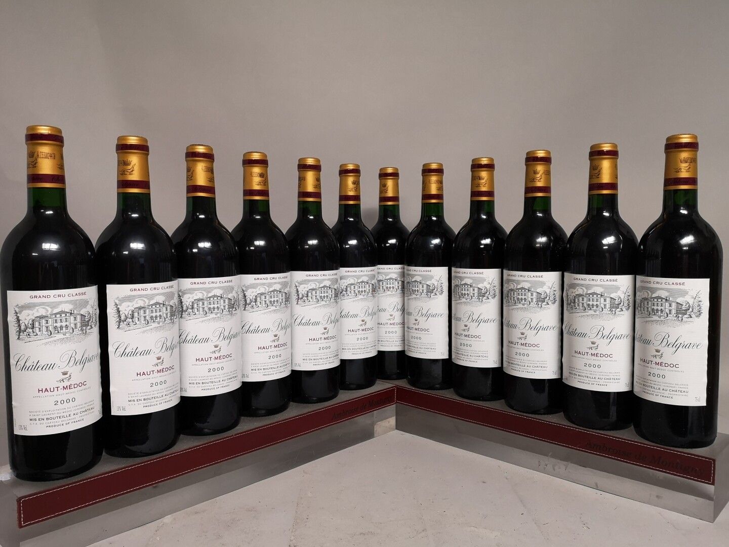 Null 12 bouteilles Château BELGRAVE - 5e GCC Haut Médoc 2000 En caisse bois.