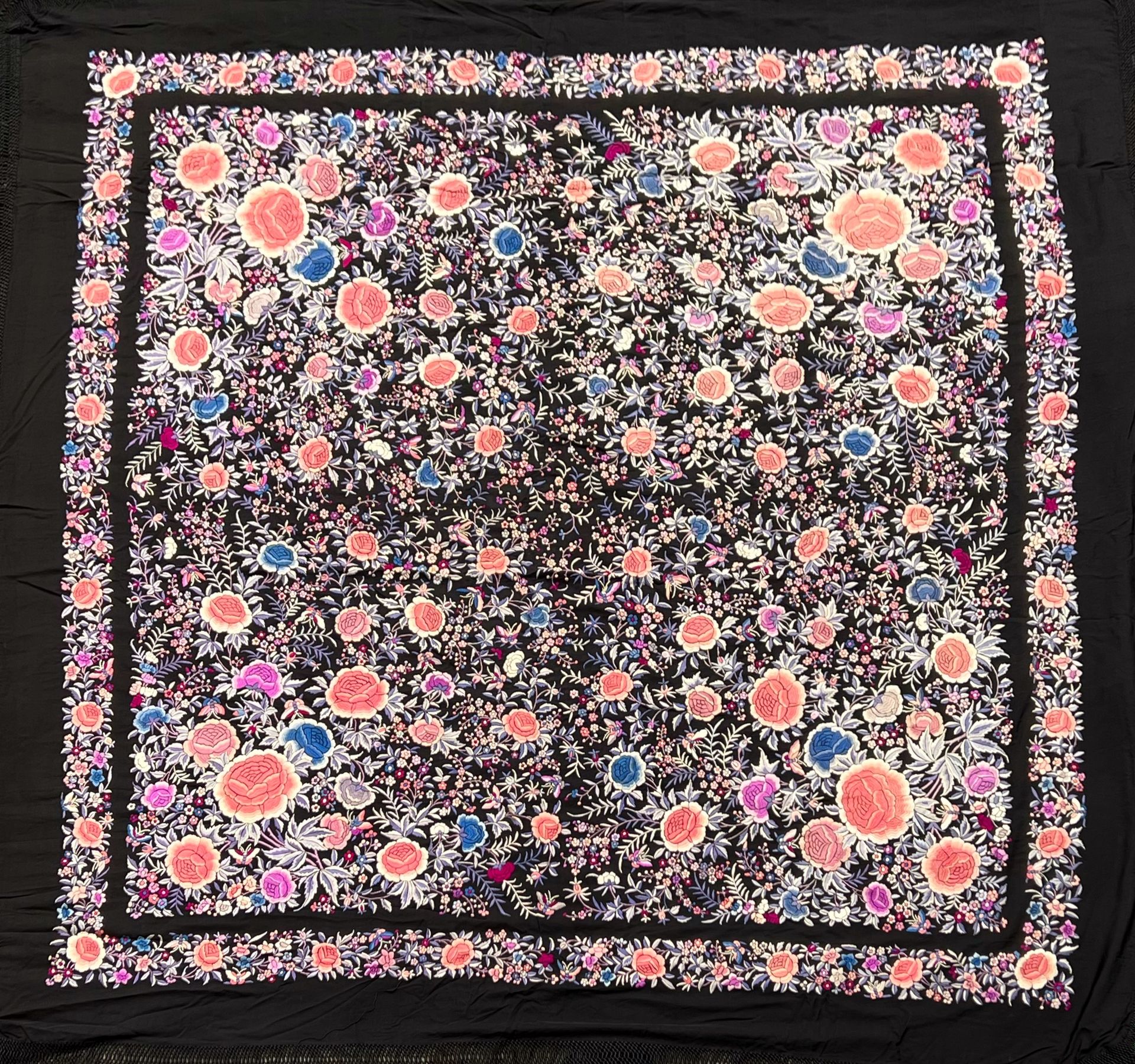 Null 
Large silk shawl embroidered with flowers on a black background. Indochina&hellip;
