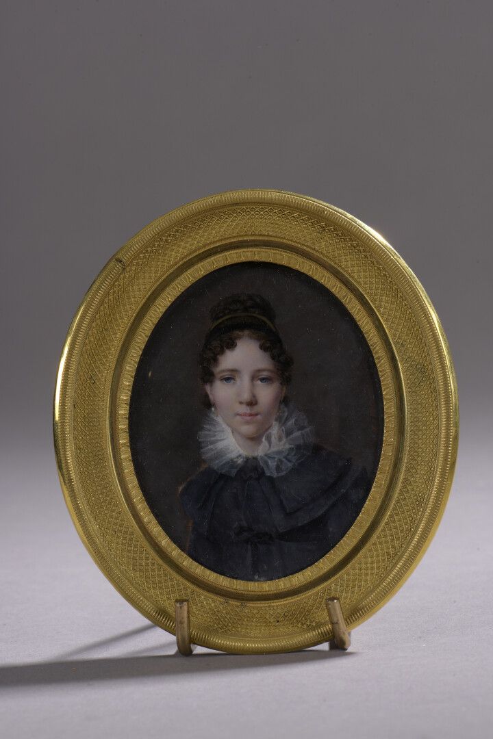 Null École FRANÇAISE vers 1825

Portrait de jeune femme

Miniature sur ivoire da&hellip;