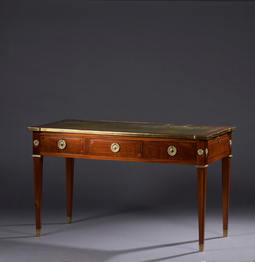 Null Mahogany and mahogany veneer flat desk stamped A. Goselin & JME from the Lo&hellip;