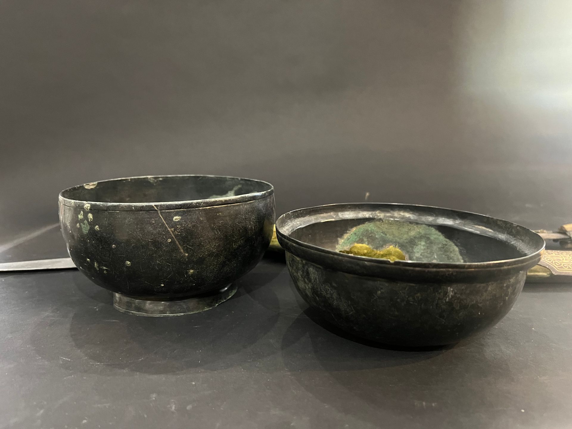 Null Lot comprising two bronze bowls

Iran, pre-Islamic period.

Misses and acci&hellip;