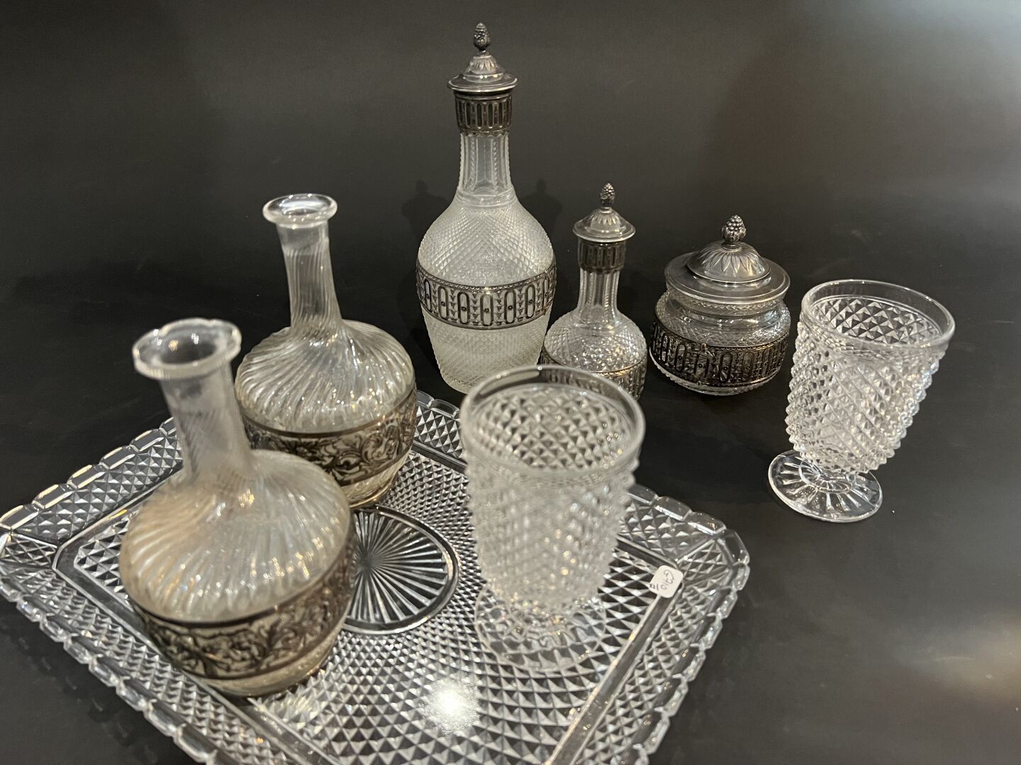 Null Wasserglas aus Kristall und Silber poincon minerve um 1900.

Mit Diamantspi&hellip;
