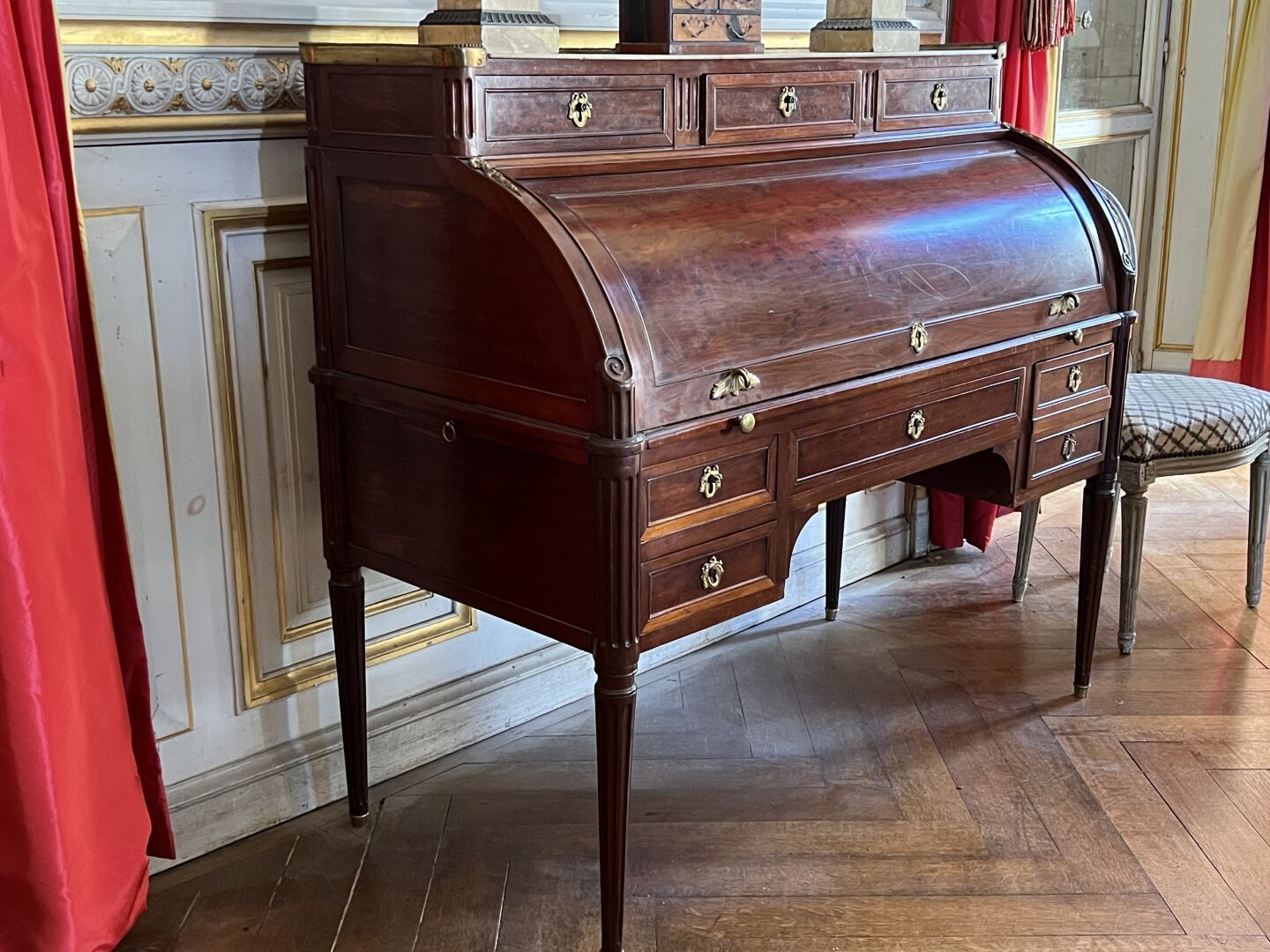 Null Mahogany and mahogany veneer cylinder desk, stamped M. OHNEBERG, Louis XVI &hellip;