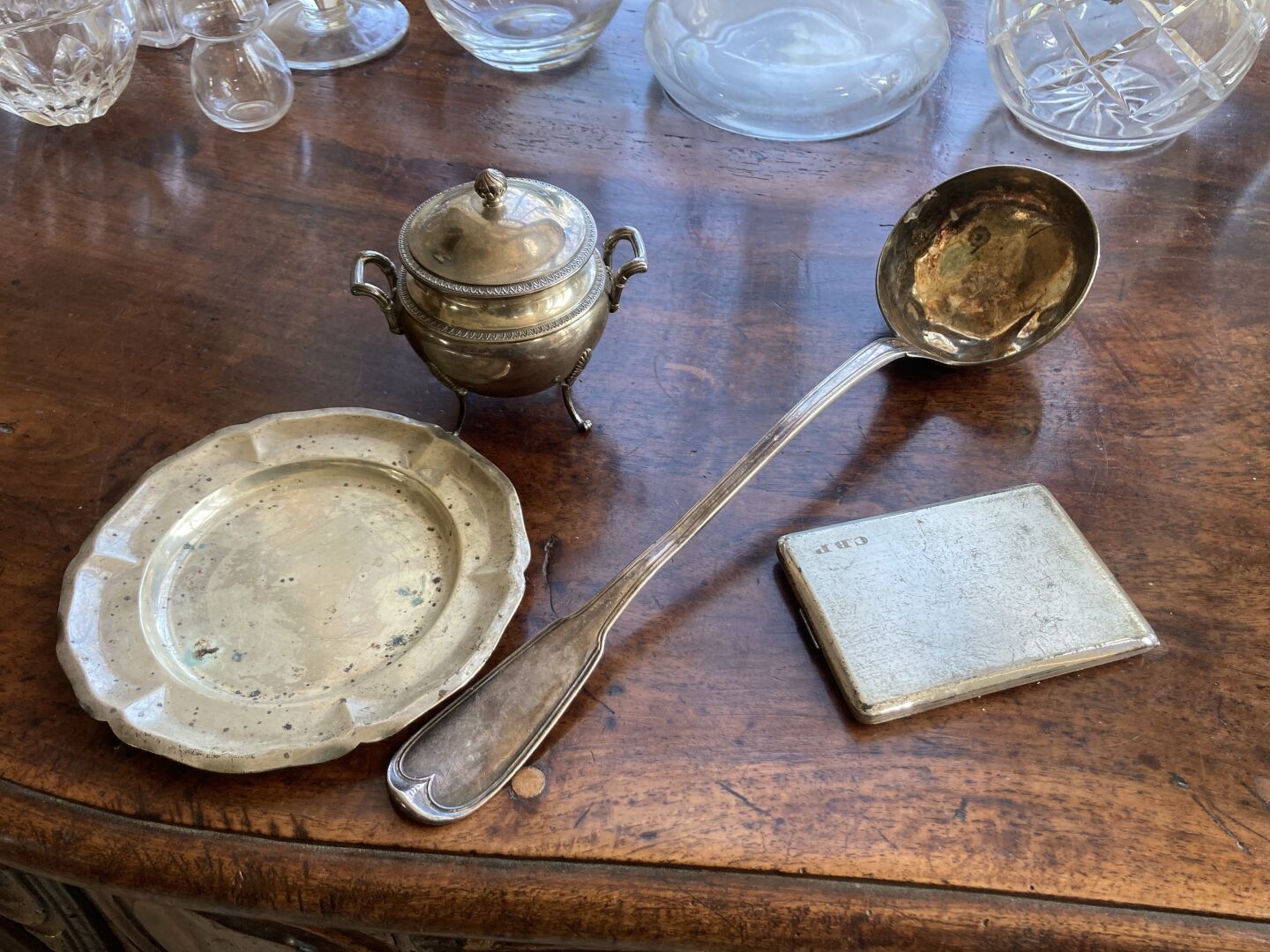 Null LOT of silver 925 thousandths including a ladle (233,6 g), a covered sugar &hellip;