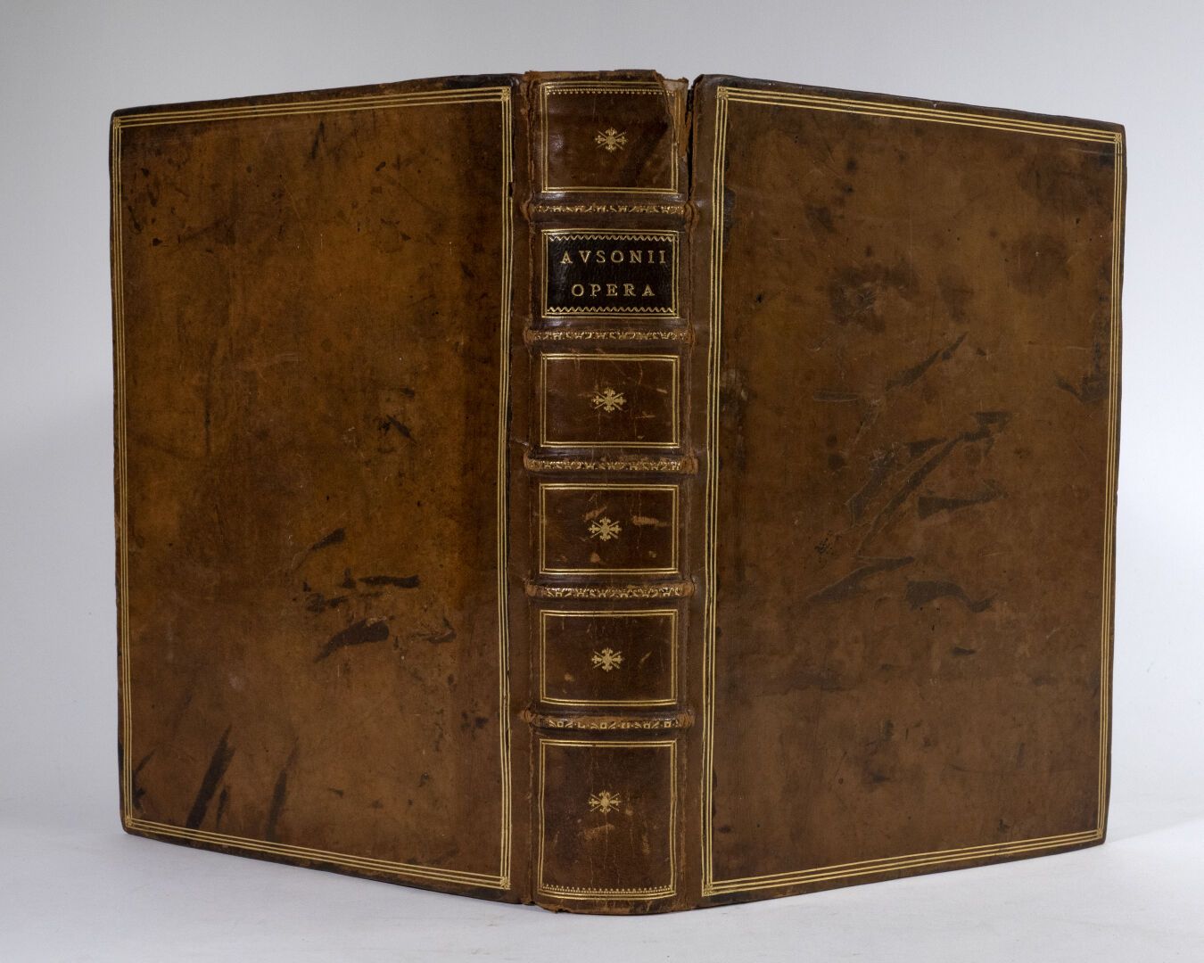 [Livre du XVIe siècle]. AUSONE. Burdigalae, apud S. Millangium, 1580. [Livre du &hellip;