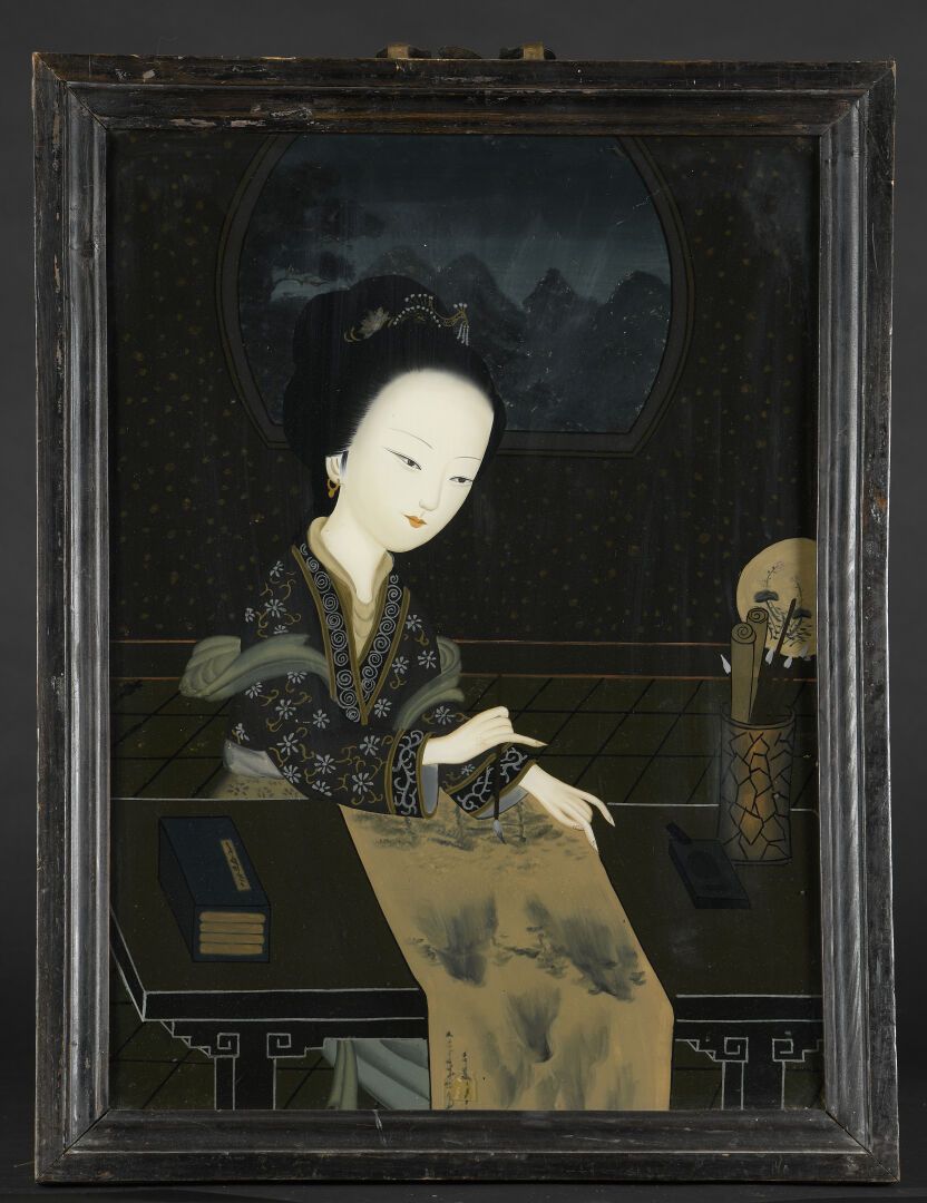 Null 固定在玻璃下
中国，20世纪
描绘了一个在窗前做书法的女人；框架磨损。
51 x 36.5厘米