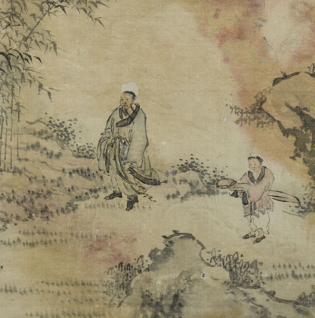 Null 纸和丝绸上的三幅彩色水墨画
中国，19世纪末-20世纪
第一幅装饰着一个圣人在两个字前弹琴，并有他的仆人在树林中陪伴，署名苏六朋和印章，第二幅装饰着湖&hellip;