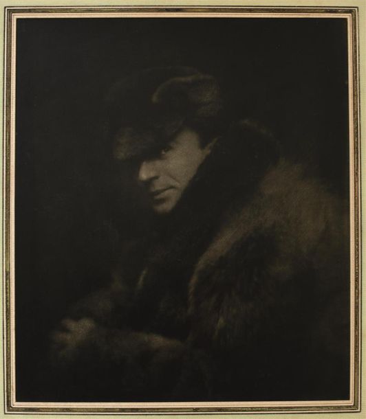 Null Otto Wegener
Portrait d'Edward Steichen en pilote automobile
Paris, 1906
Gr&hellip;