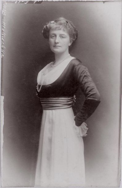 Null Otto Wegener
Comtesse Matushka
Paris, 1907
Épreuve argentique à toutes marg&hellip;