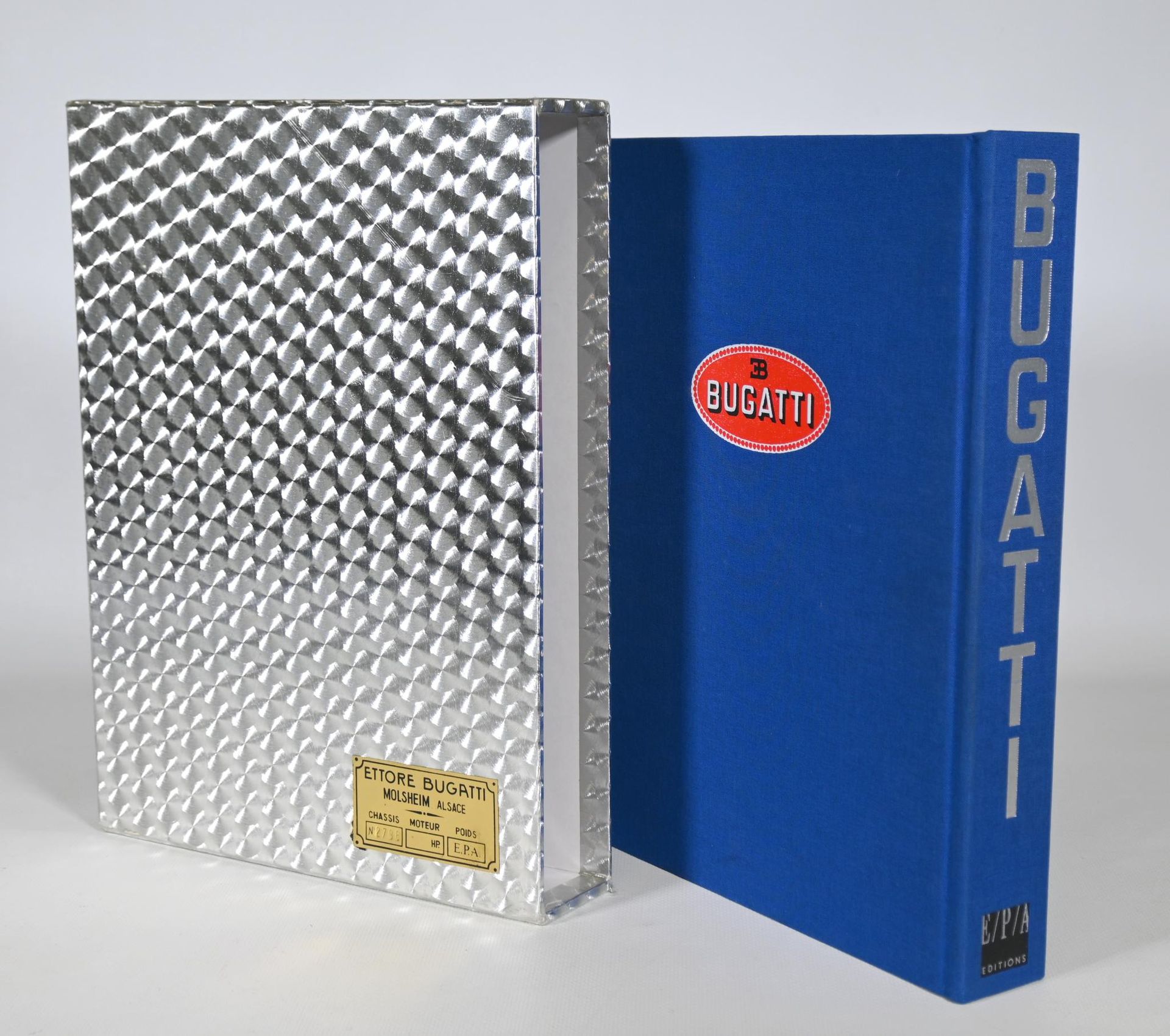 Null «Bugatti Magnum», livre par Hugh Conway et Maurice Sauzay, 1989, relié édit&hellip;