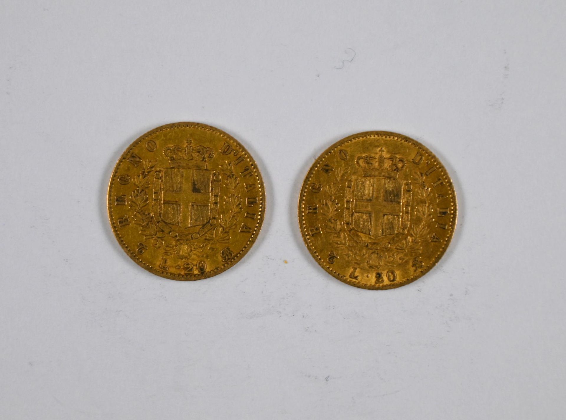 Null 一批（x2）20意大利里拉金币，带有意大利国王维克多-伊曼纽尔二世（Victor Emmanuel II）的侧面图案，1863年 - 除此以外，关税减&hellip;