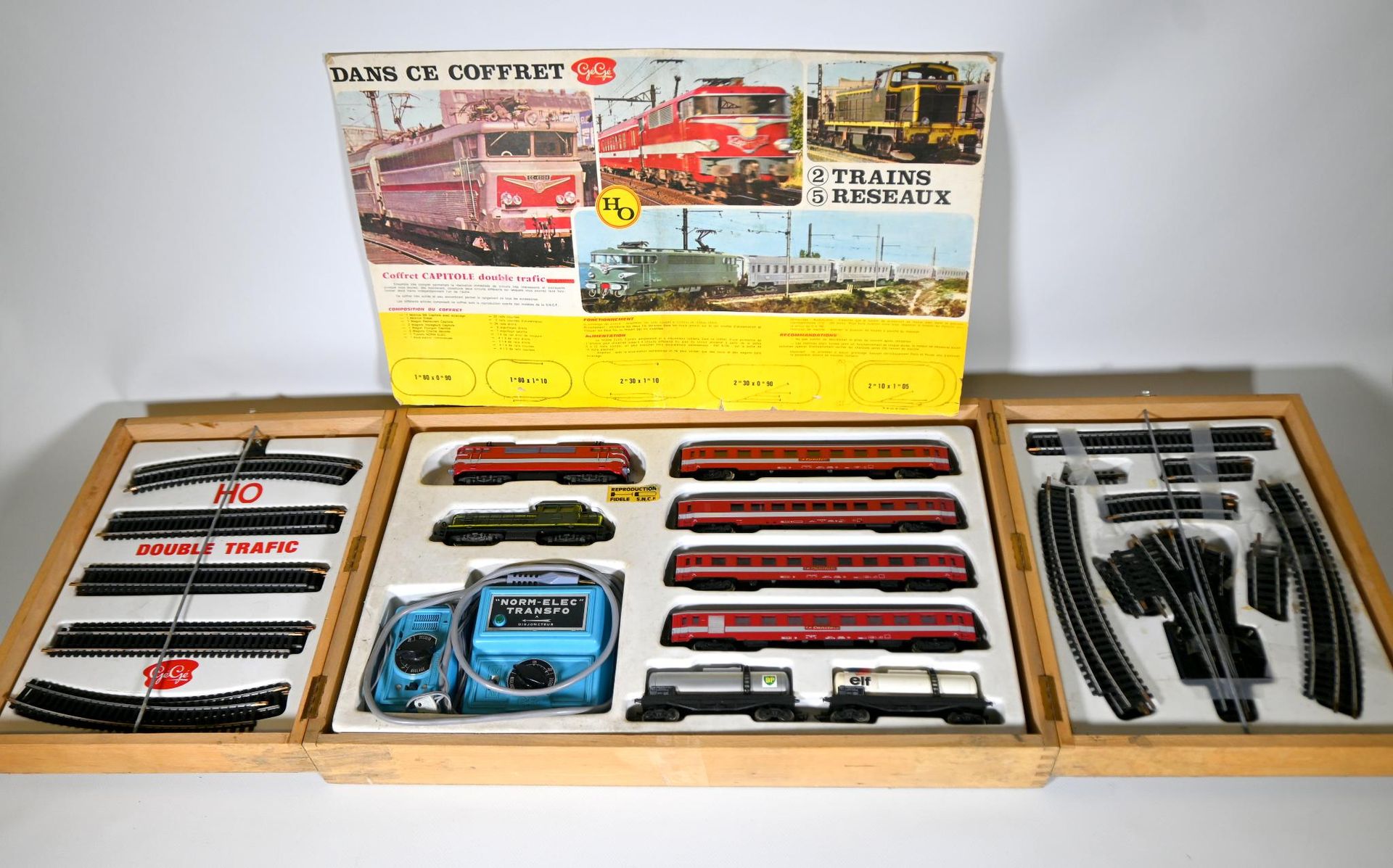 Null Gégé, "Capitole double traffic set", electric train in original box (60x12x&hellip;