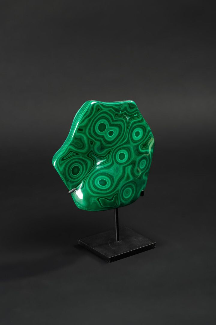 Null Superb block of Malachite on base.

The amazing structure of malachite and &hellip;