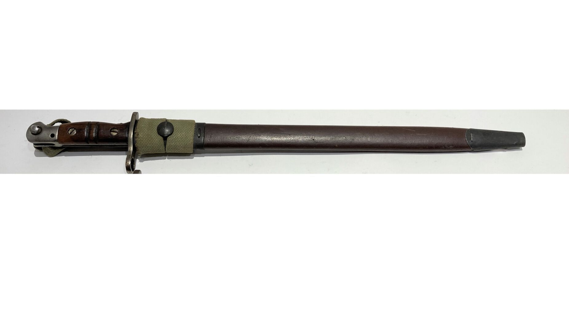Null EE.UU.

Una bayoneta para fusil Springfield modelo 1917, fechada en 1917, f&hellip;