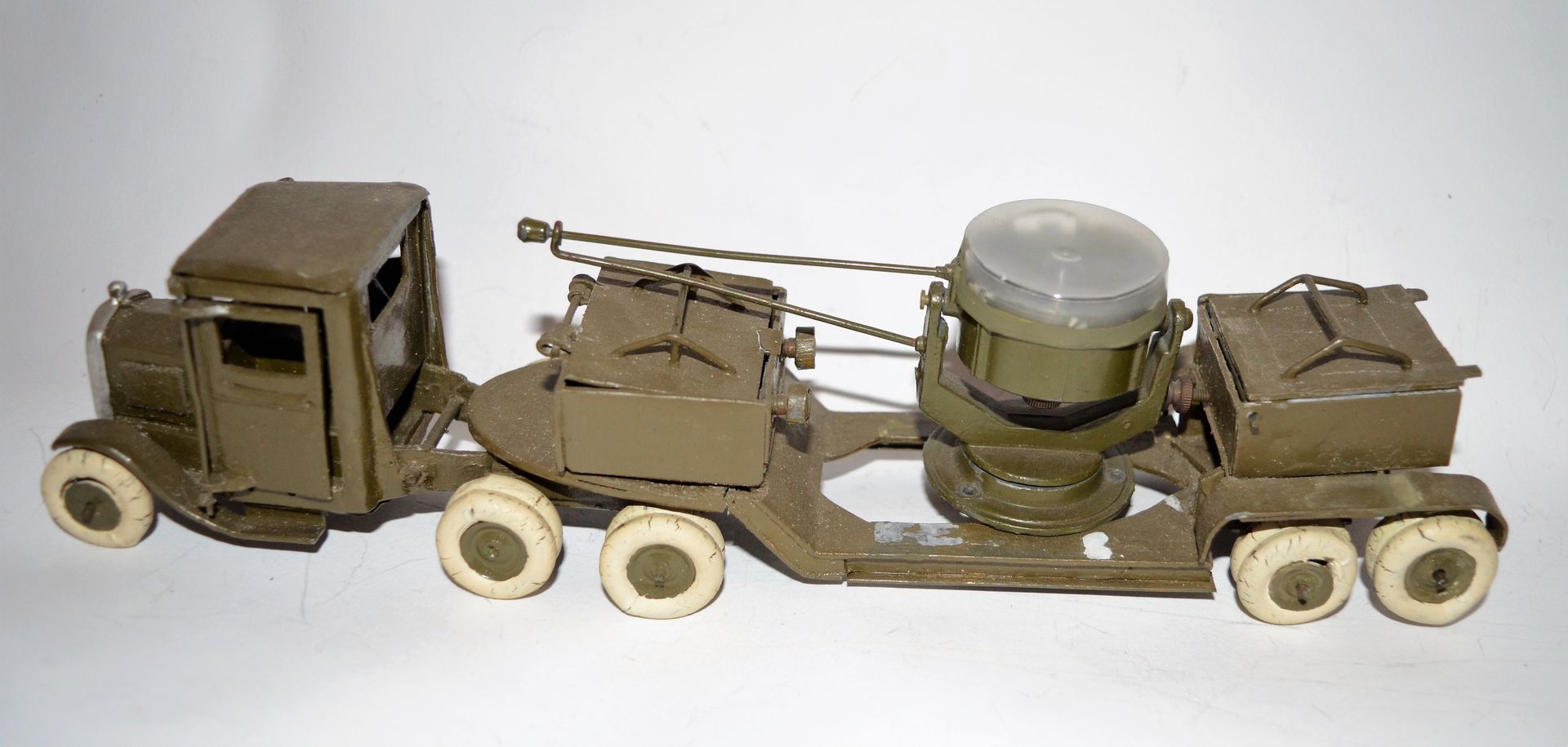 Null BRITAINS: Set 1643: Mechanical transport and air force equipement (pneus bl&hellip;