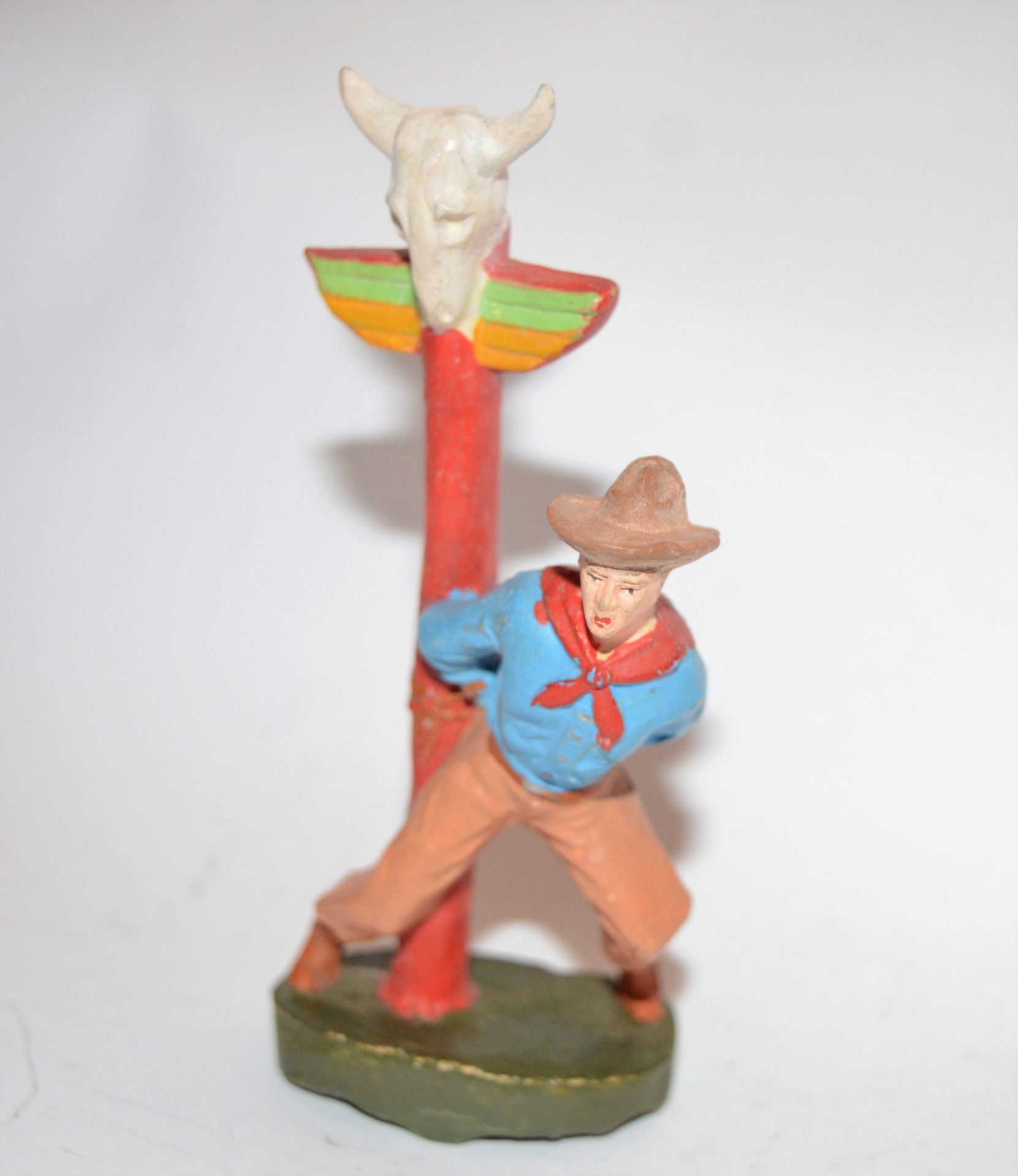 Null "NF-ITALIA": Cowboy in composition attached to an Indian totem. Height: 11.&hellip;