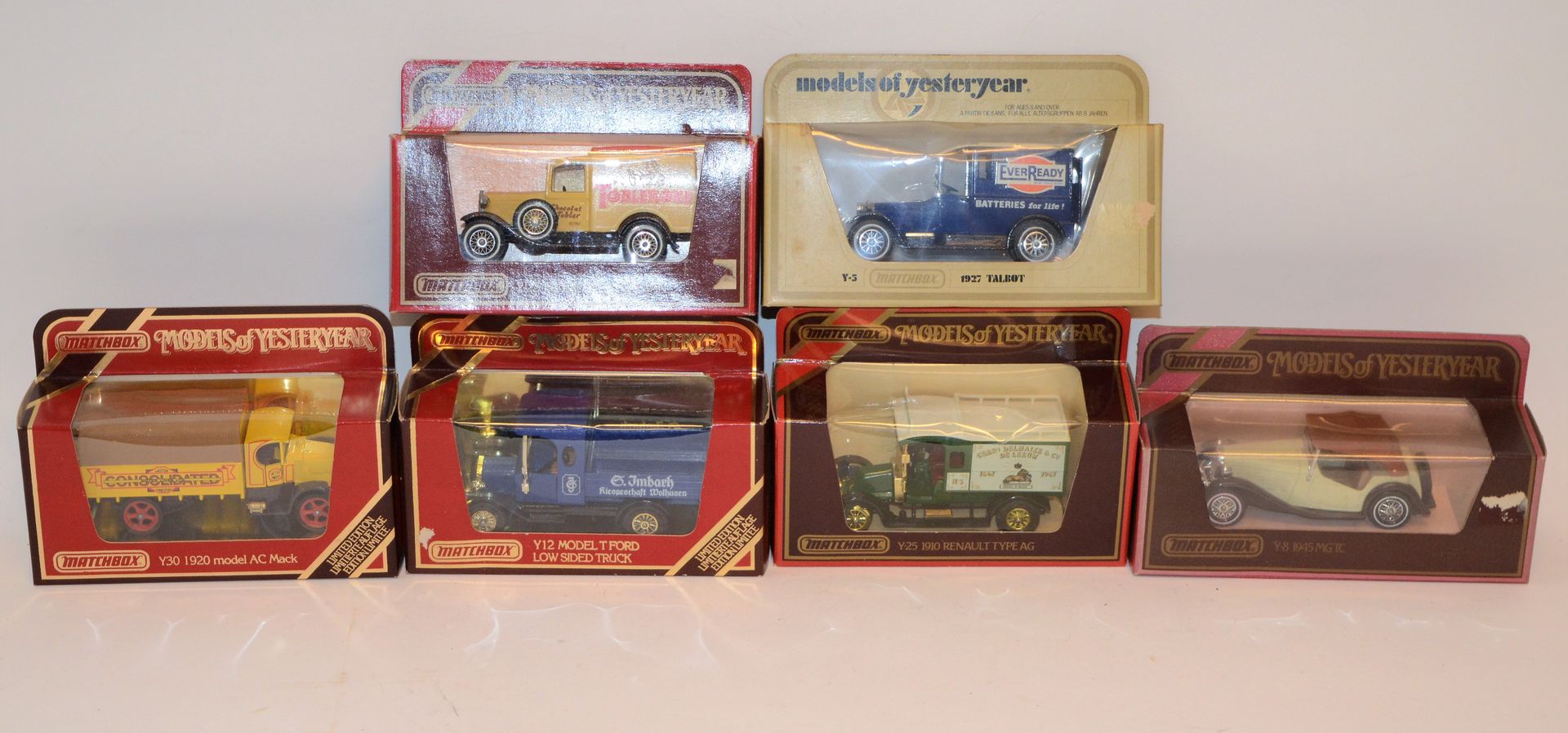 Null MATCHBOX 6 Models of yesteryear new in box:

-Y-25 Renault type AG, 1910

-&hellip;