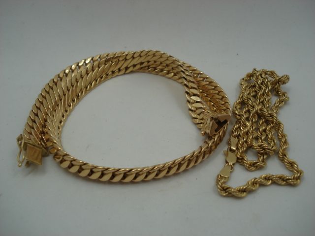 Null 1 Collier Or 35,18 g articulé 1 Chaîne Or 8,08 g maille corde