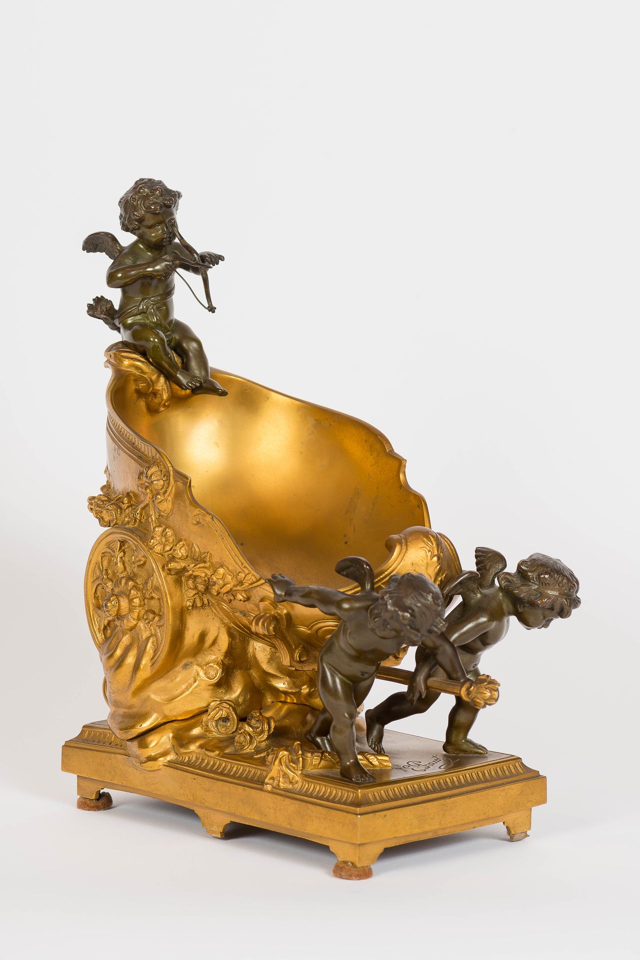 Null 
PROVOST E. (19世纪)




"小天使拉的战车"。




青铜镀层和镀金的主题




在露台上签名




19世纪晚期




&hellip;