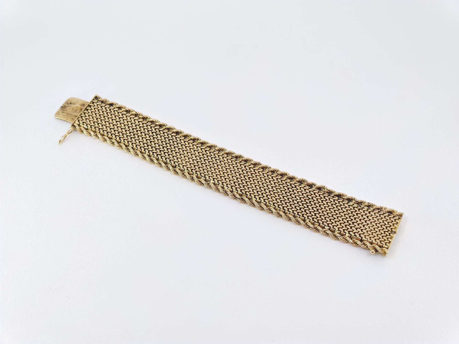 Null 
BRACELET in Milanese mesh in yellow gold 750 





Accidents




weight : &hellip;