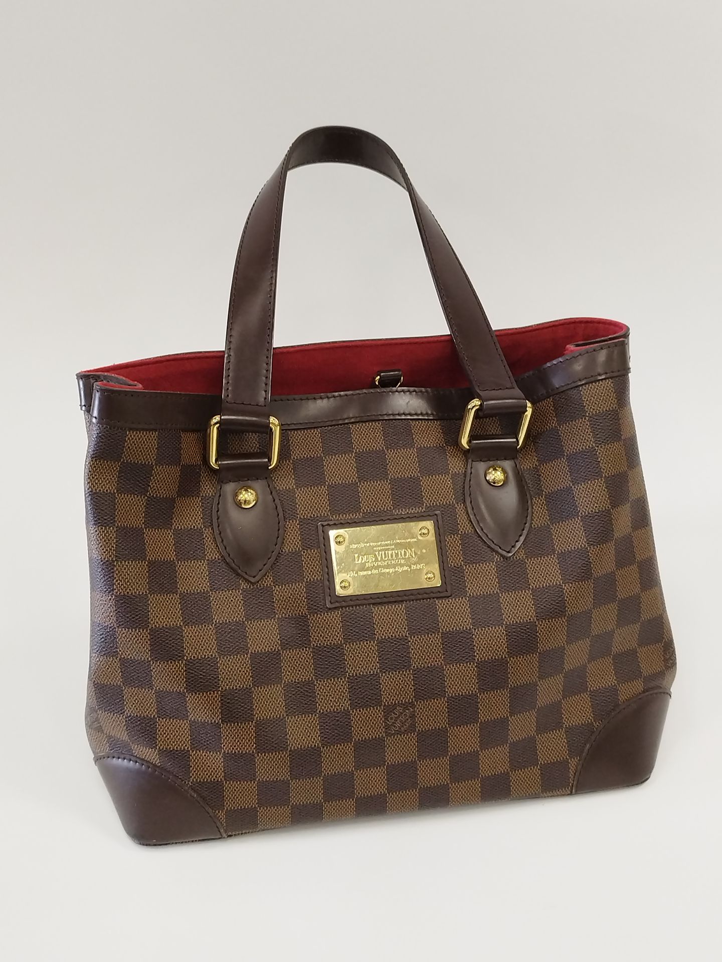Null 
LOUIS VUITTON Hampstead 




Ebony and brown checkerboard canvas bag, and &hellip;