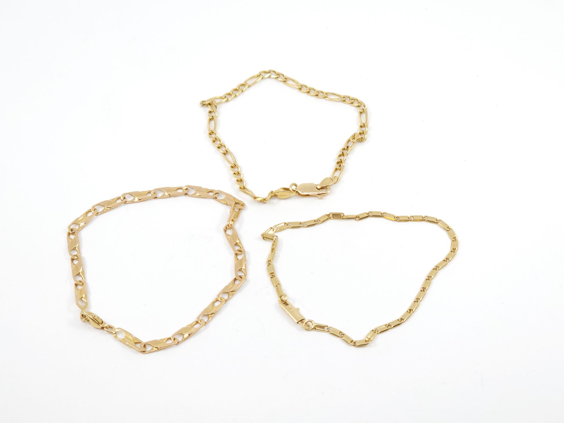 Null Three bracelets in yellow gold 750
Weight: 17g
