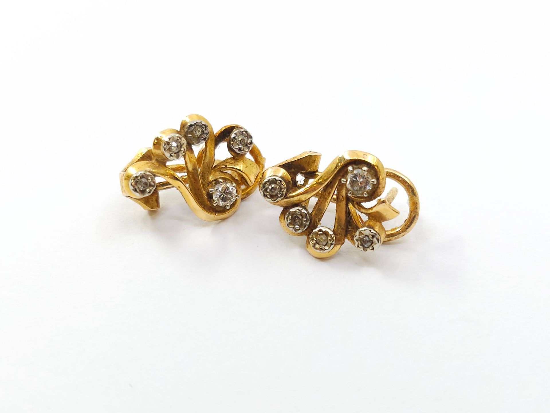 Null PAIR OF EARRINGS in two-tone 750° gold, floral motif set with diamonds
Gros&hellip;